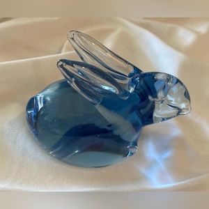 Vintage Art Glass Blue Bunny Rabbit Paperweight Figurine Easter 3.25”x2.5”